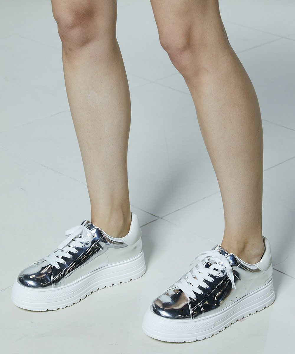 DSC / 메탈릭 스니커즈